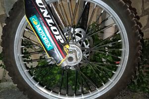 Cerchi cross con impianto anteriore