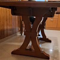 Tavolo in legno massello