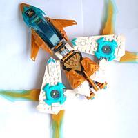 Lego Ninjago Il jet dragone d'oro di Zane