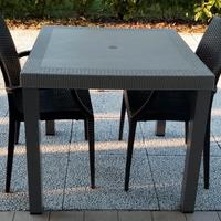 Tavoli e sedie per esterni