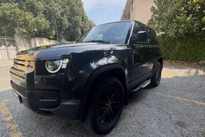 LandRover Defender 90