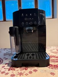 Macchina del caffe de longhi magnifica start
