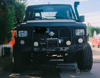 Nissan Patrol tr 2800 turbo