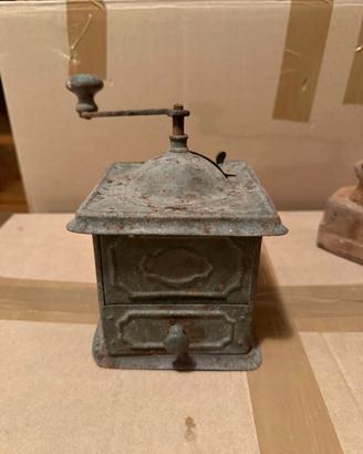 Macina caffé a manovella in metallo