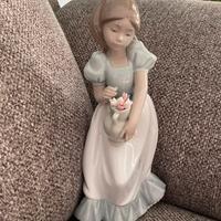 Statuina Nao by Lladro