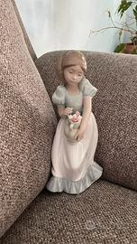 Statuina Nao by Lladro