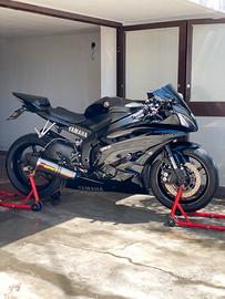 Yamaha R6