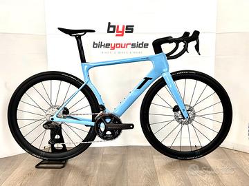 3T Strada 2026 | Ultegra Di2 | Discus Carb