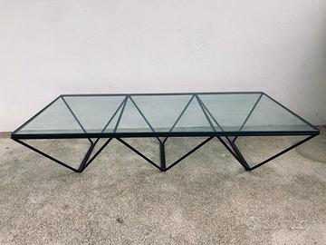 Tavolino serie “Alanda” per B&B Italia (1981)