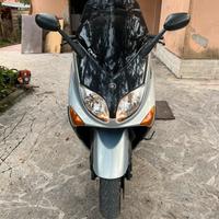 Yamaha t max 500