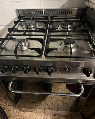 Cucina trasportabile marca Lofra