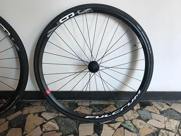 Bici Corsa - 2 ruote fulcrum tubeless