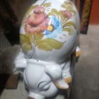 salvadanaio in ceramica dipinta a mano