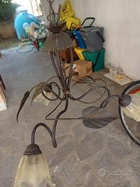 lampadario in ferro a tre luci