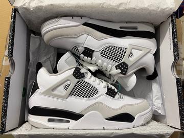 Jordan 4 Retro Military Black N 46