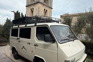 Furgone Van Nissan trade 9 posti prezzo trattabile