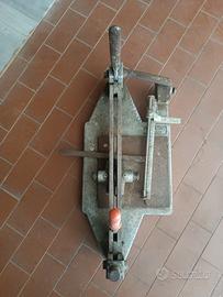 taglia piastrelle 