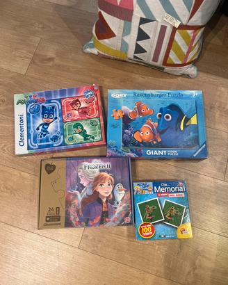 Set di giochi Puzzle e momorial