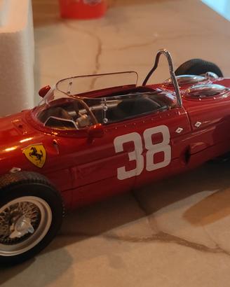 modellini auto 1/18