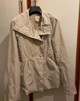 Trench impermeabile in nylon beige elegante con ta