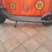 Monopattino elettrico ninebot chiudibile