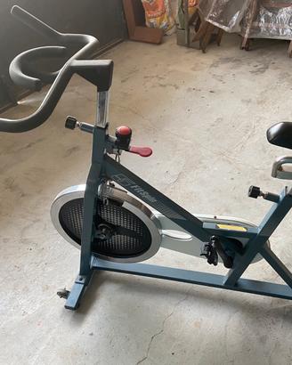 Atala fit spin bike