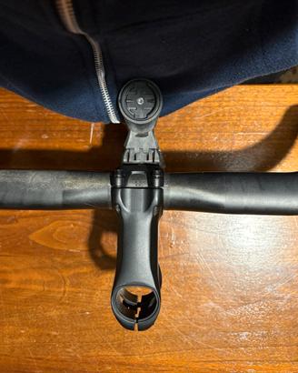 Manubrio più pipa Giant Carbonio.