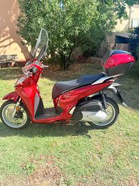Scooter sh 300