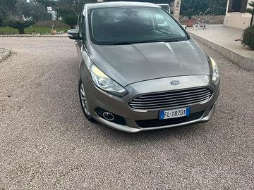 Ford s max