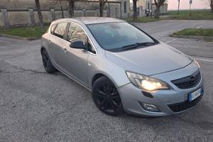 opel astra 125cv cosmo permute euro5a
