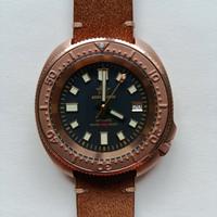 Addiesdive Captain Willard bronzo