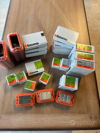 Bticino Axolute materiale nuovo