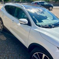 NISSAN QASHQAI 1.6 TEKNA PLUS - Trattabile