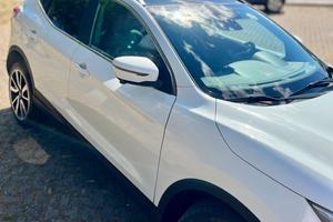 NISSAN QASHQAI 1.6 TEKNA PLUS - Trattabile
