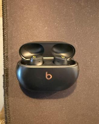 Beats Studio Buds +
