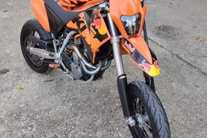 Ktm smc 625