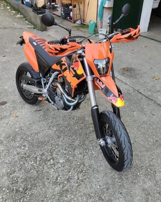 Ktm smc 625