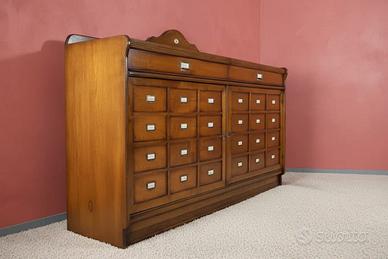 credenza 2 ante finti cassetti