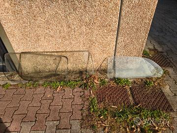 parabrezza e lunotto posteriore e laterale 850spec