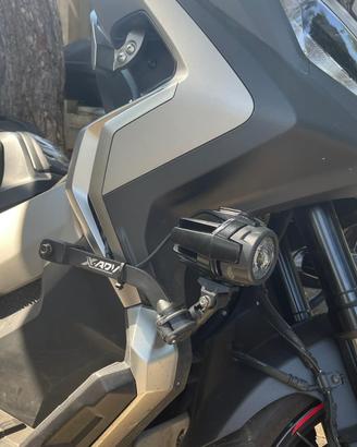 Supporti staffe alluminio faretti X-ADV 750 Honda