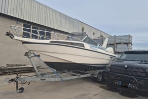 RIO 650 CABIN SCAFO con CARRELLO 2 ASSI