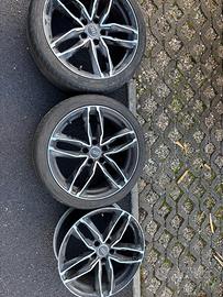 Tre cerchi Audi 18