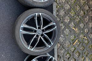 Tre cerchi Audi 18