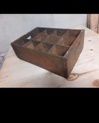 cassetta in legno della Coca Cola 