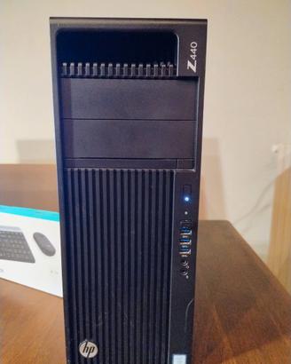 Computer/Workstation HPZ440 (T1000 8gb) - Win 11
