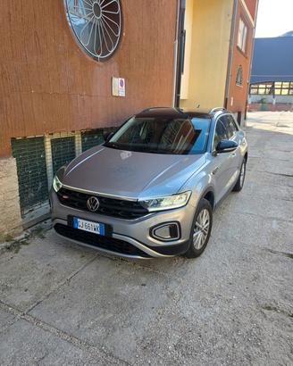 VW T-roc  1.5 150