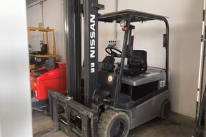 CARRELLO ELEVATORE NISSAN Mod. E30