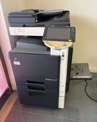 Stampante multifunzione Konica Minoltabizhub C220