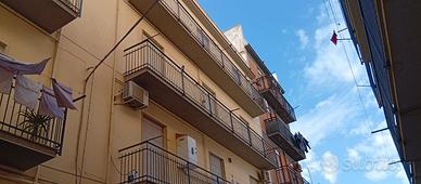 Ampio appartamento al terzo piano in zona tranquil