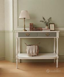 Consolle vintage restaurata in stile  provenzale